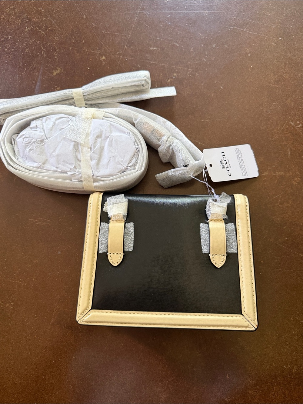 Coach Colorblock Leather purse in Black with tan and Cream Trim - Picture 2 of 3